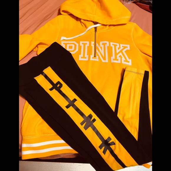 PINK Victoria's Secret Pants - 🆚 pink set